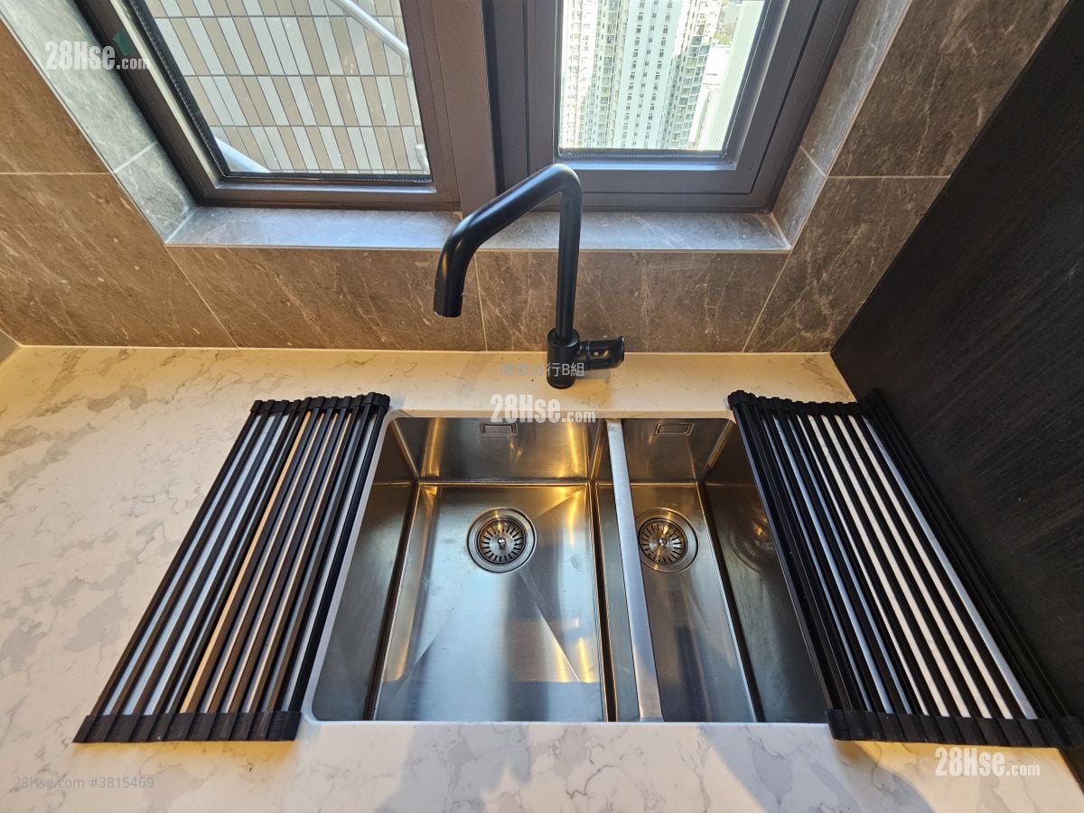 Belgravia Place Rental 3 Bedrooms , 2 Bathrooms 624 ft²