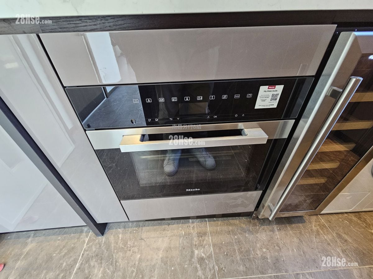 Belgravia Place Rental 3 Bedrooms , 2 Bathrooms 624 ft²