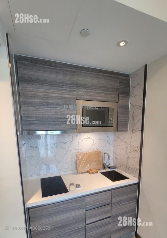 AVA61 租盘 开放式间隔 , 1 浴室 161 平方尺