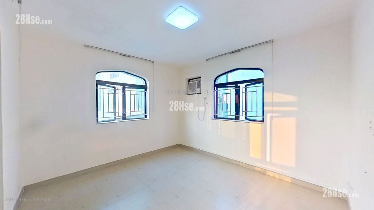 主人房: 振輝花園 售盤 3 房 , 1 浴室 625 平方呎