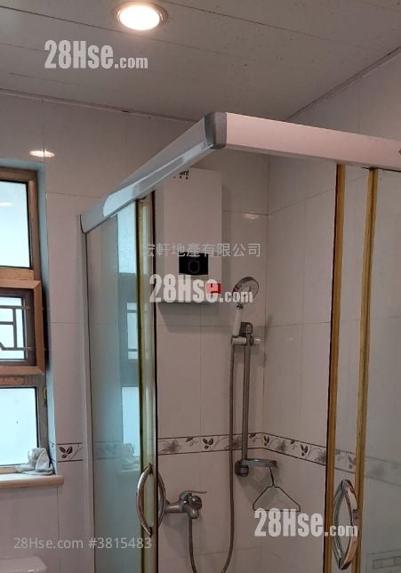 Village Rental 4 Bedrooms , 3 Bathrooms 1,320 ft²