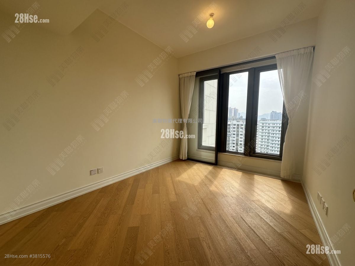 ST.GEORGE‘MANSIONS 租盘 3 房 , 3 浴室 1,842 平方尺