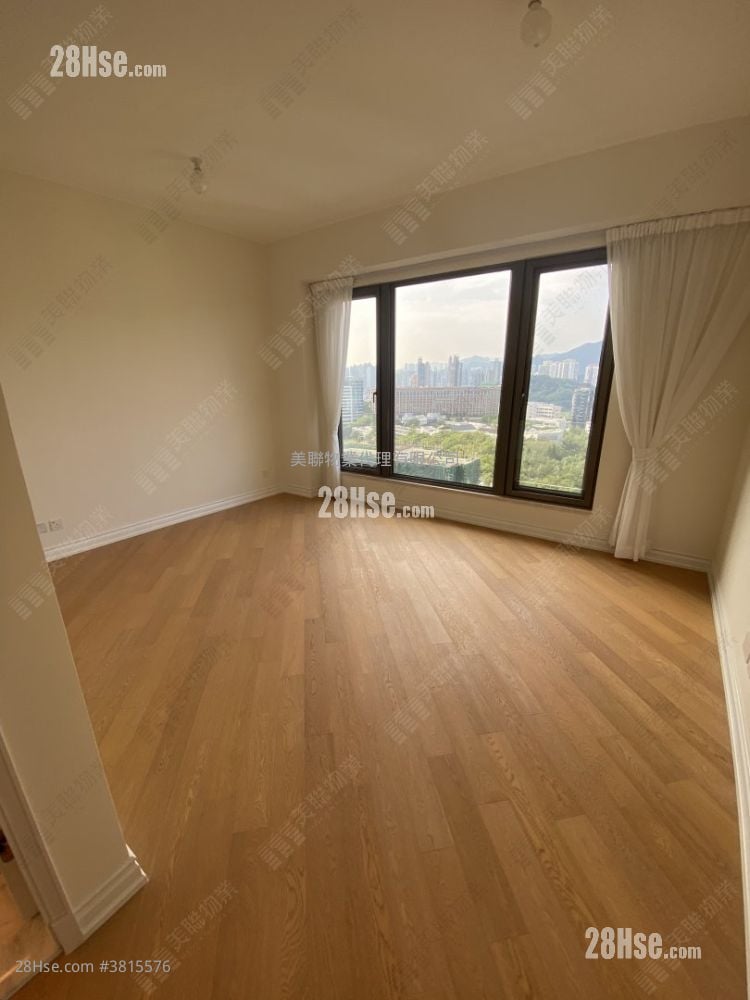 ST.GEORGE‘MANSIONS 租盘 3 房 , 3 浴室 1,842 平方尺