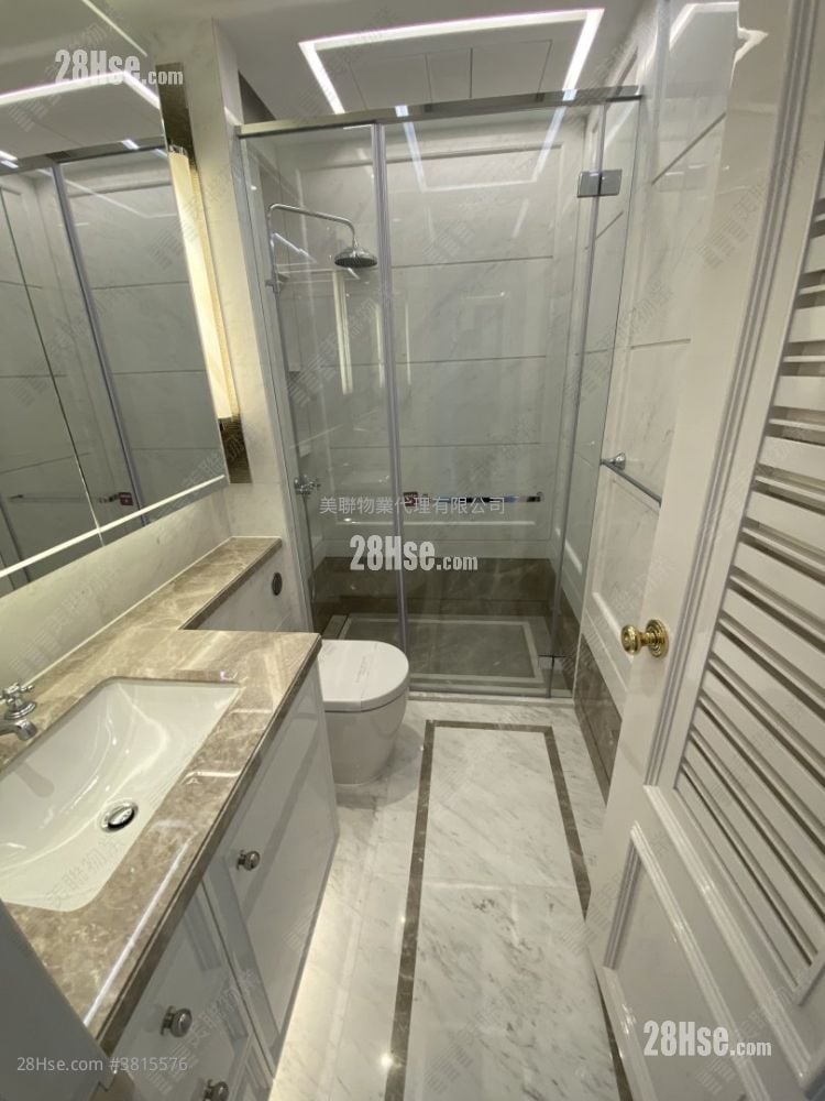 ST.GEORGE‘MANSIONS 租盘 3 房 , 3 浴室 1,842 平方尺