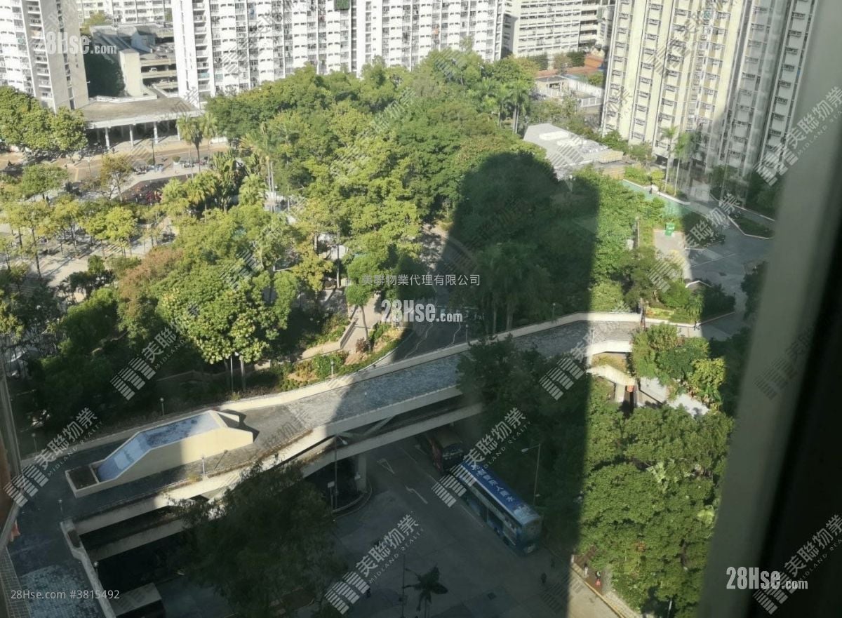 Tai Po Centre Sell 2 Bedrooms 361 ft²
