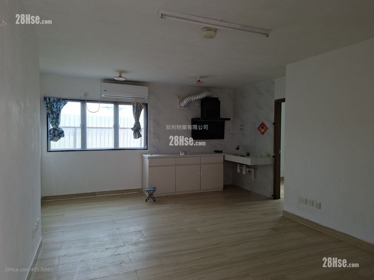 村屋 租盤 3 房 , 1 浴室 630 平方呎