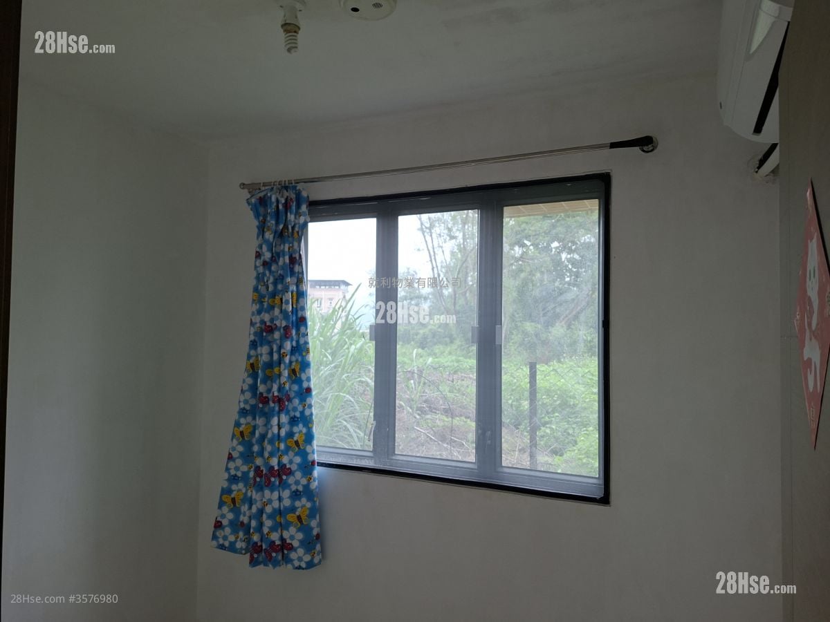 村屋 租盤 3 房 , 1 浴室 630 平方呎