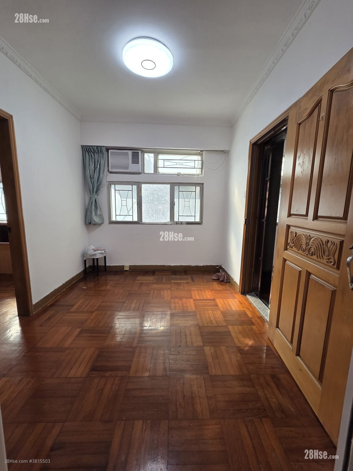 Lee Tak Cheong Mansion Sell 2 Bedrooms , 1 Bathroom 329 ft²
