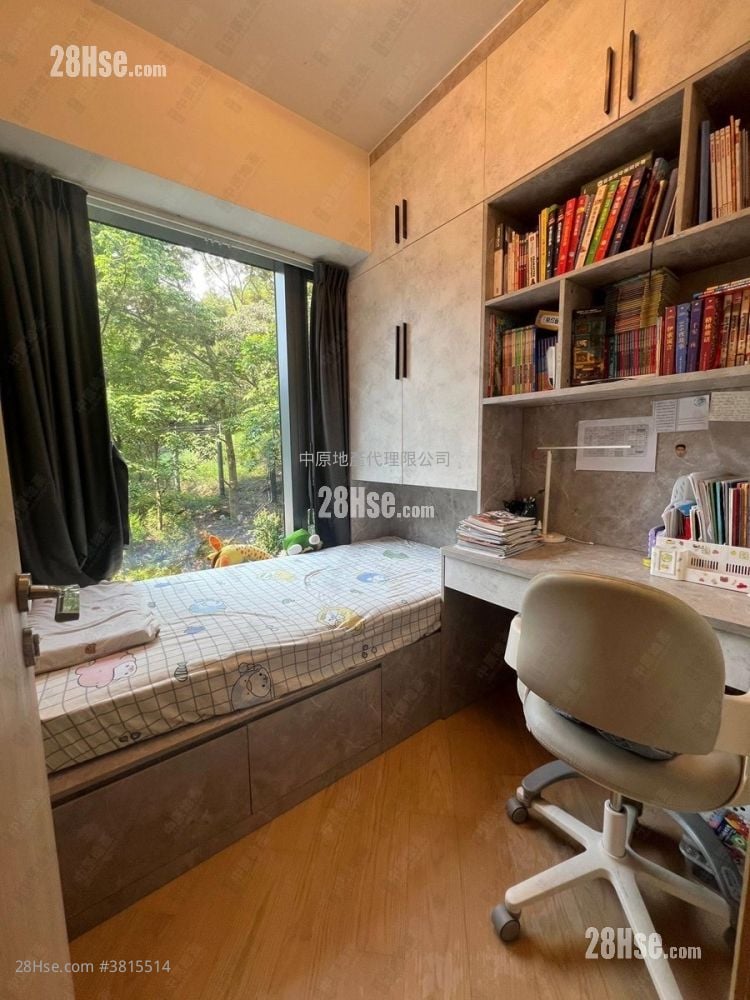 The Regent Sell 3 Bedrooms 748 ft²