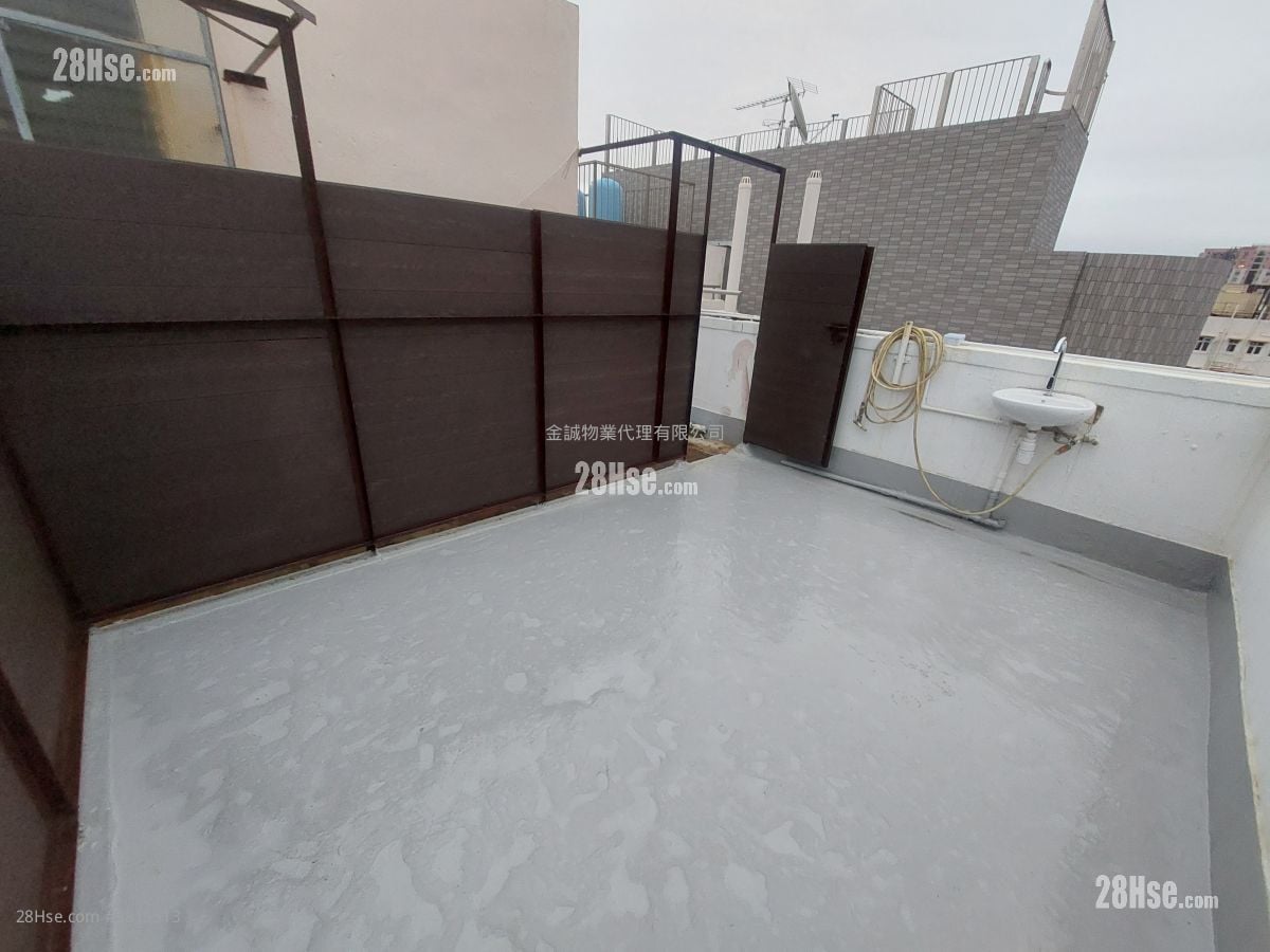 Yee Bo Mansion Sell 1 Bedroom , 1 Bathroom 290 ft²