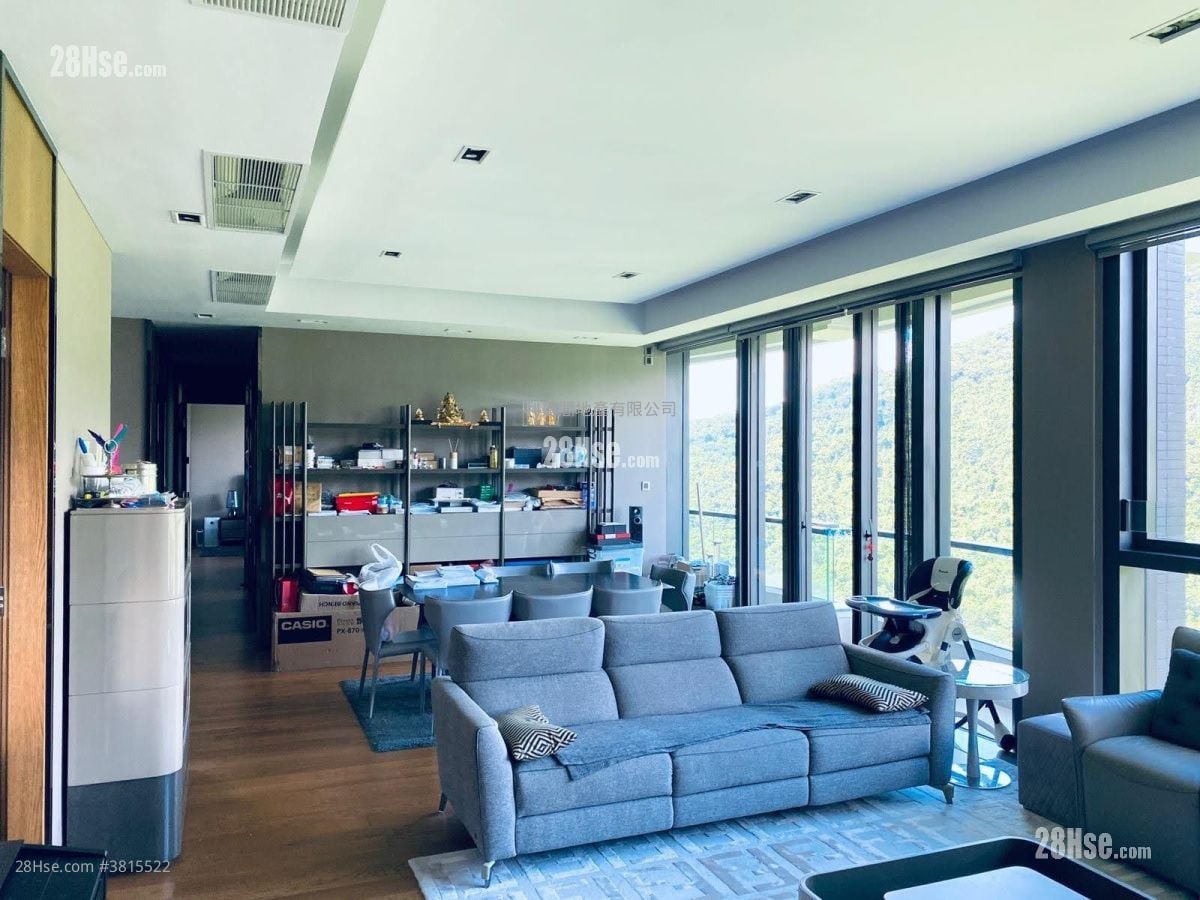 Dragons Range Sell 4 Bedrooms , 3 Bathrooms 1,840 ft²