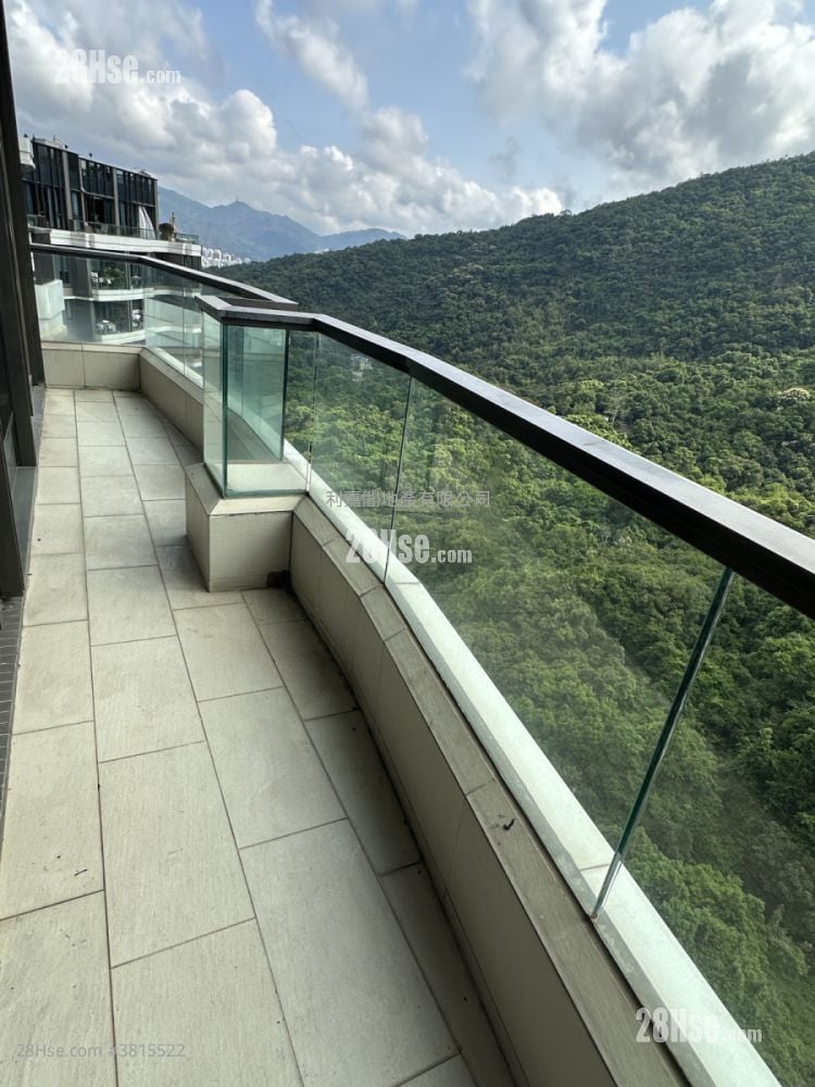 Dragons Range Sell 4 Bedrooms , 3 Bathrooms 1,840 ft²