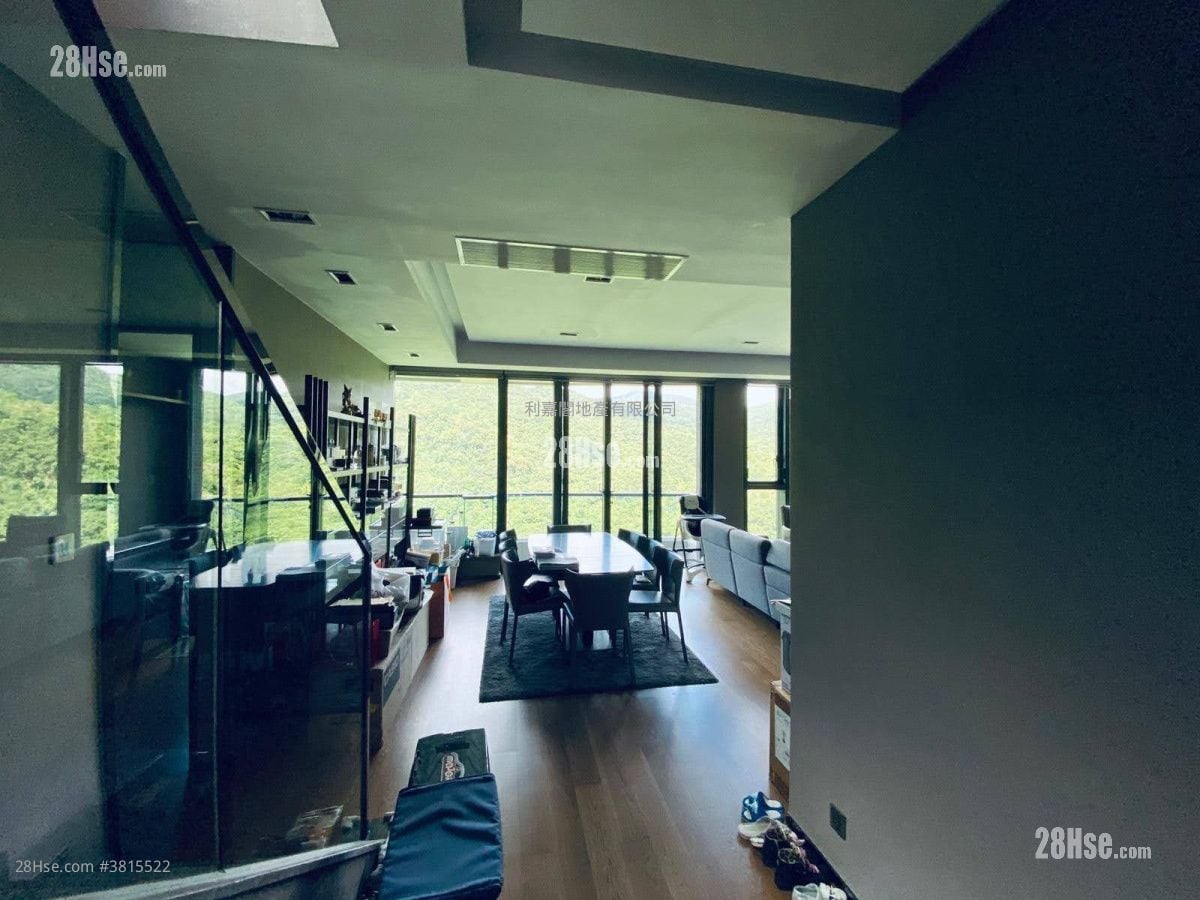 Dragons Range Sell 4 Bedrooms , 3 Bathrooms 1,840 ft²