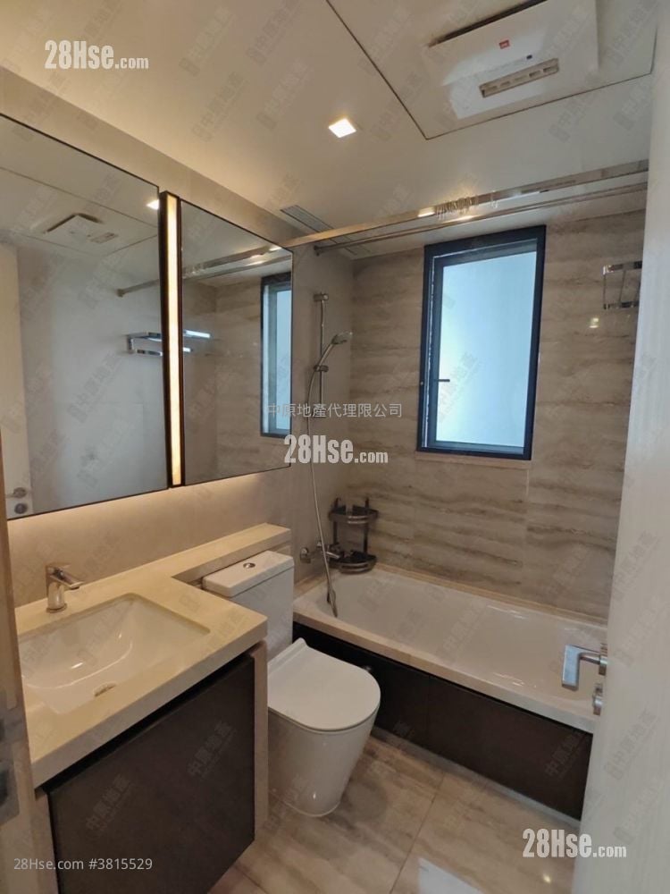 The Regent Sell 3 Bedrooms , 2 Bathrooms 749 ft²