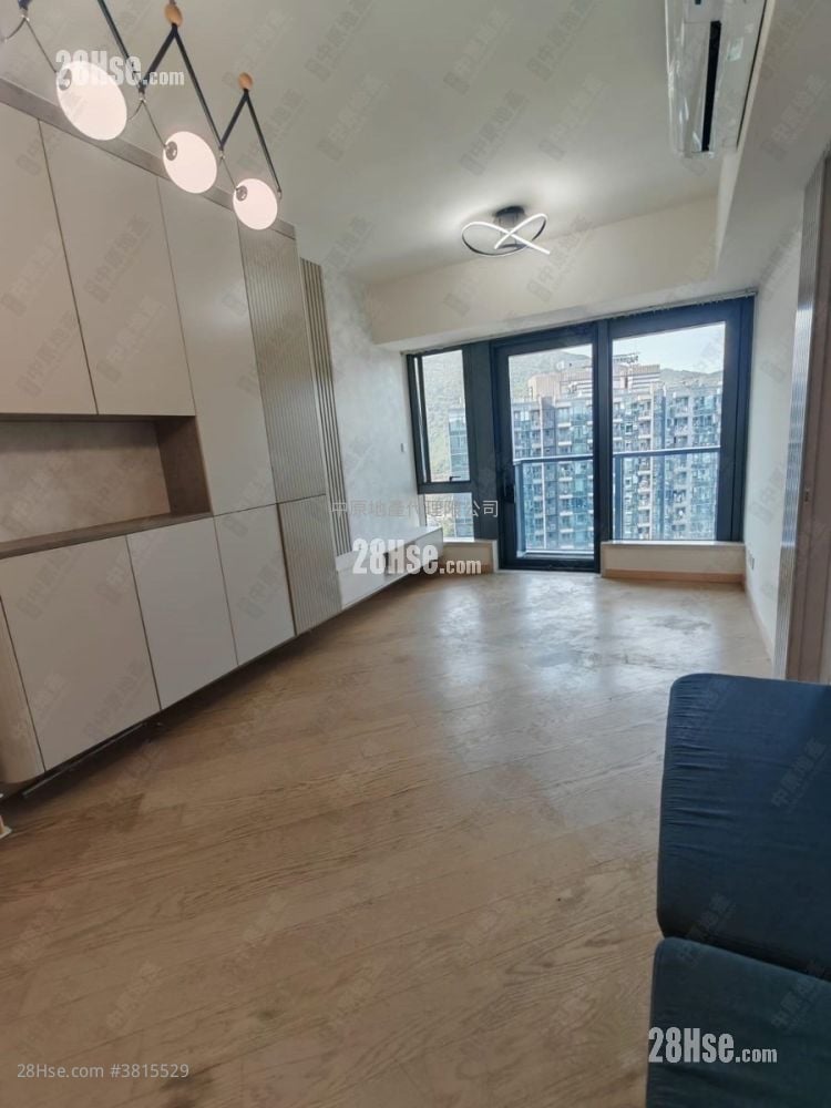 The Regent Sell 3 Bedrooms , 2 Bathrooms 749 ft²