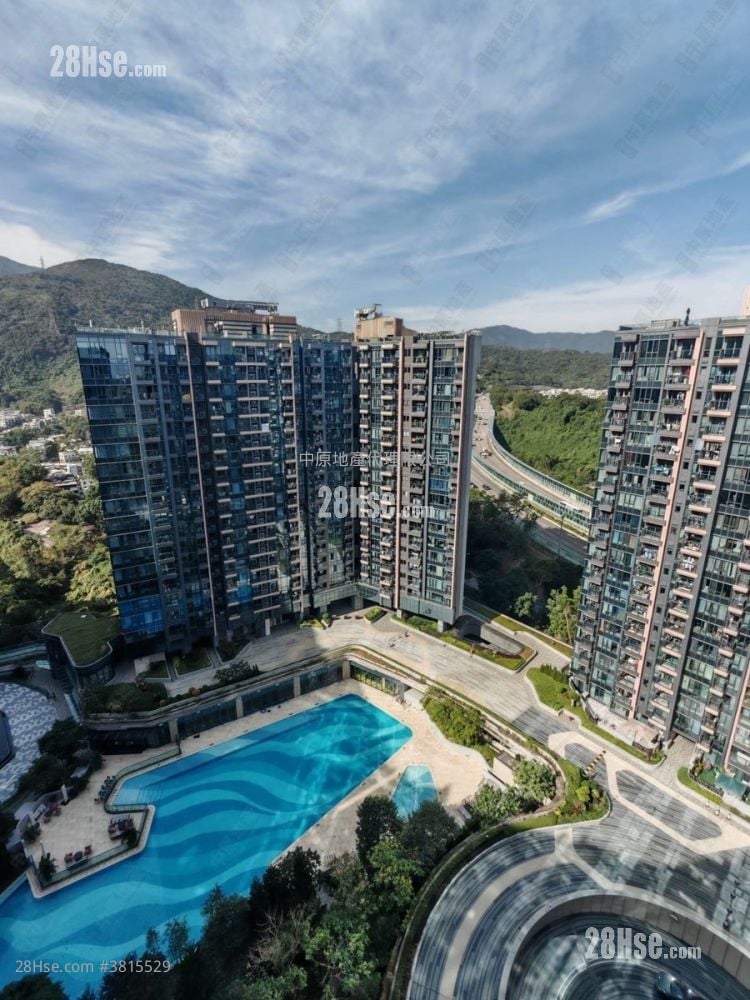 The Regent Sell 3 Bedrooms , 2 Bathrooms 749 ft²