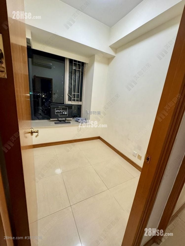 Vision City Sell 4 Bedrooms , 2 Bathrooms 741 ft²