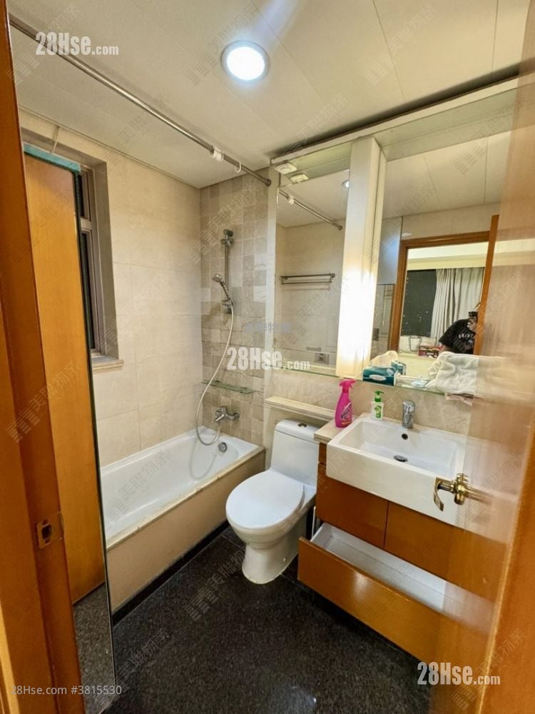 Vision City Sell 4 Bedrooms , 2 Bathrooms 741 ft²