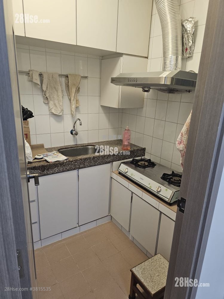 宏光楼 租盘 2 房 386 平方尺