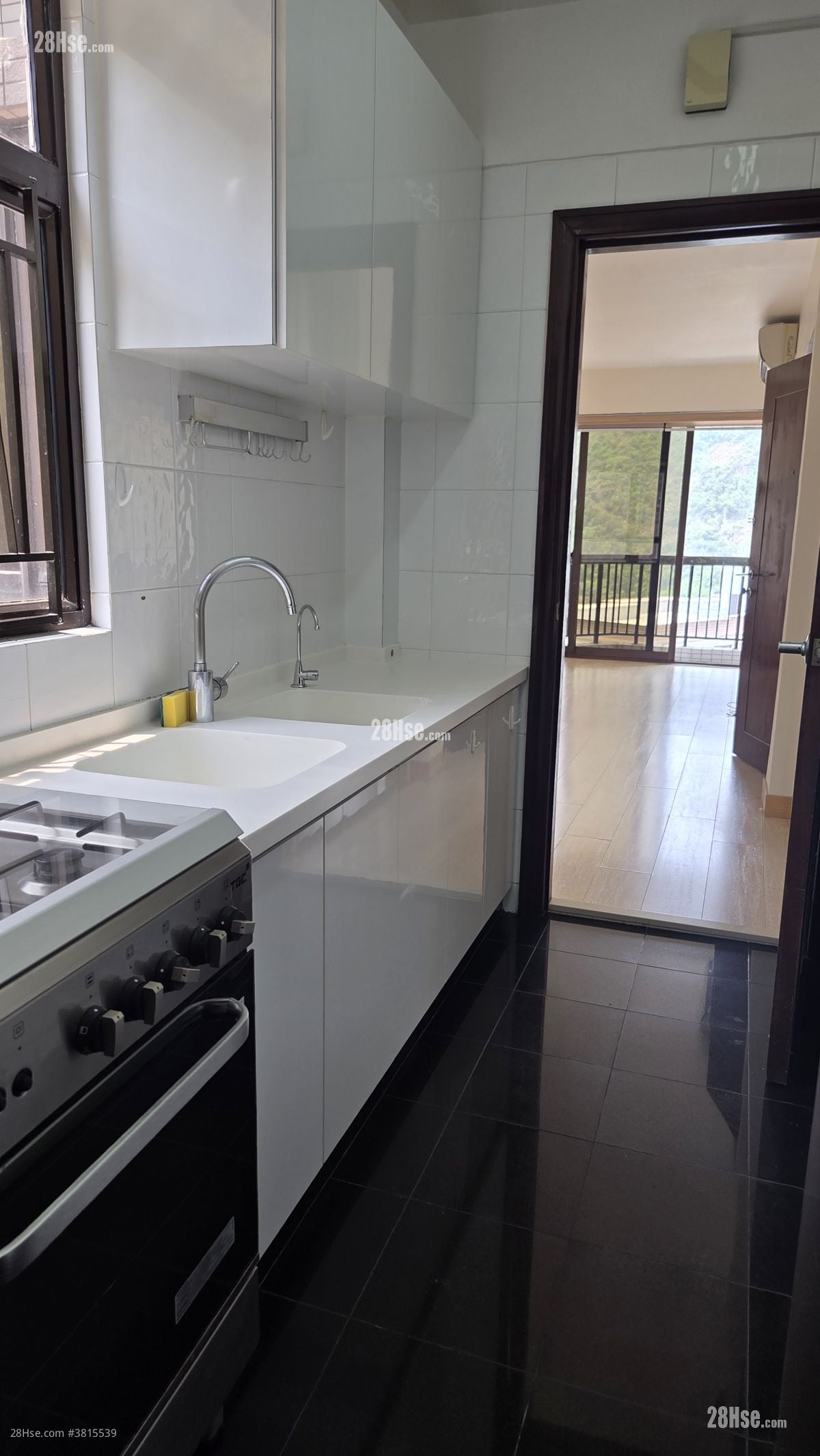 South Bay Garden Sell 2 Bedrooms , 2 Bathrooms 850 ft²