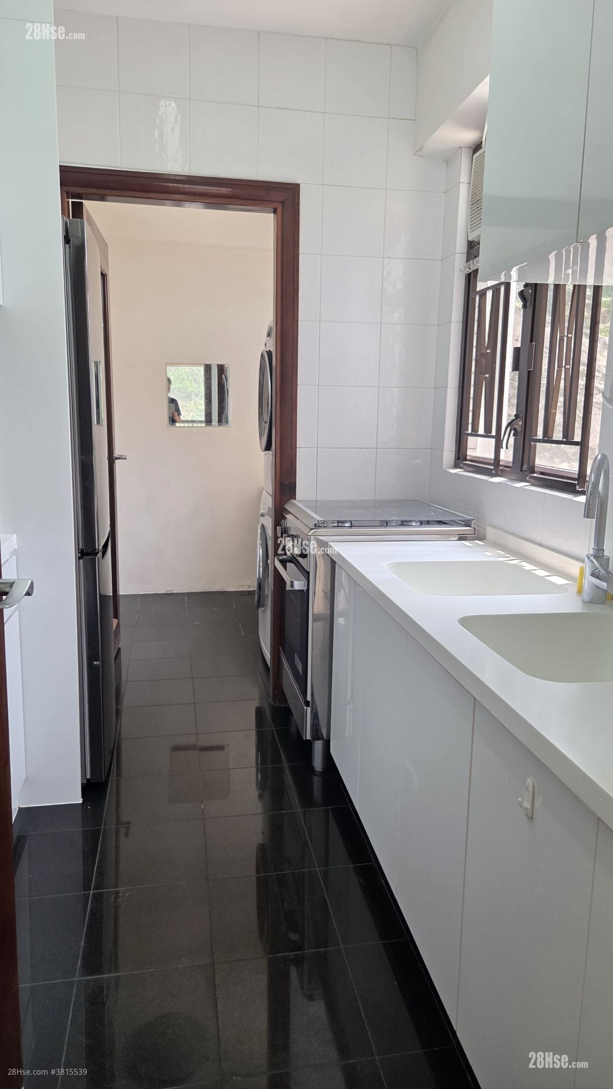 South Bay Garden Sell 2 Bedrooms , 2 Bathrooms 850 ft²