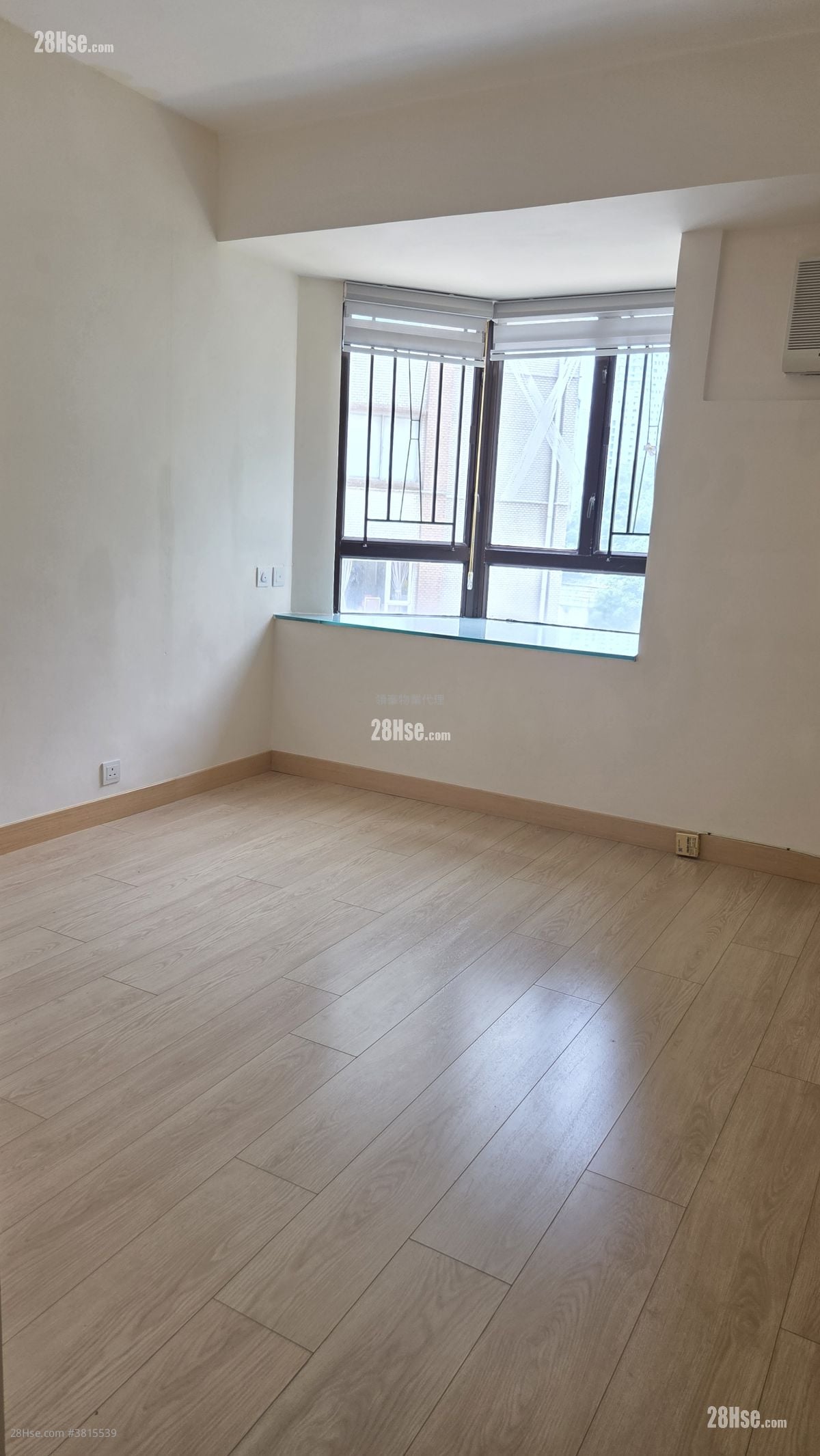 South Bay Garden Sell 2 Bedrooms , 2 Bathrooms 850 ft²