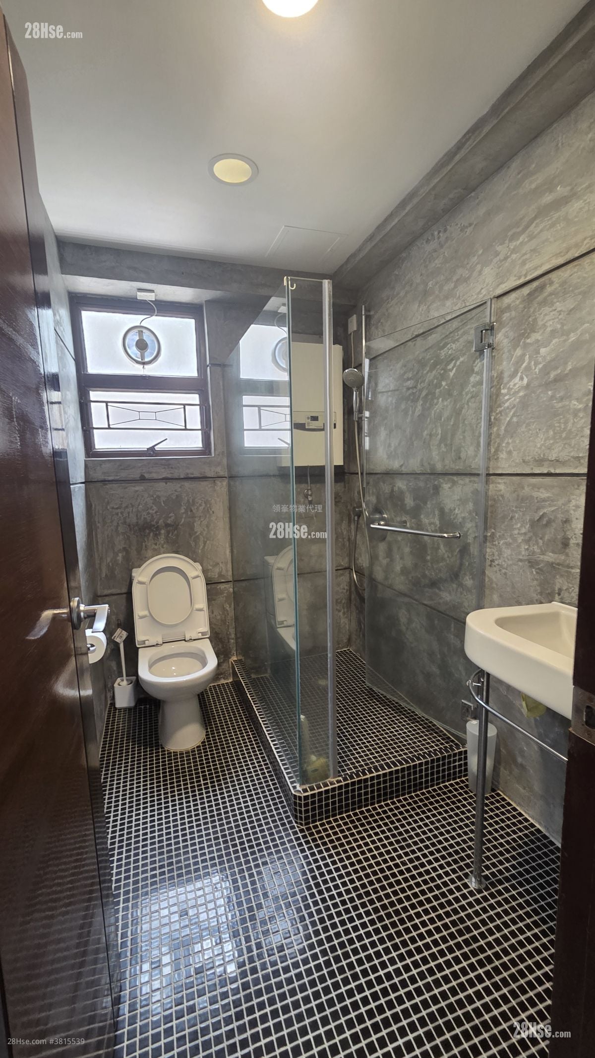 South Bay Garden Sell 2 Bedrooms , 2 Bathrooms 850 ft²