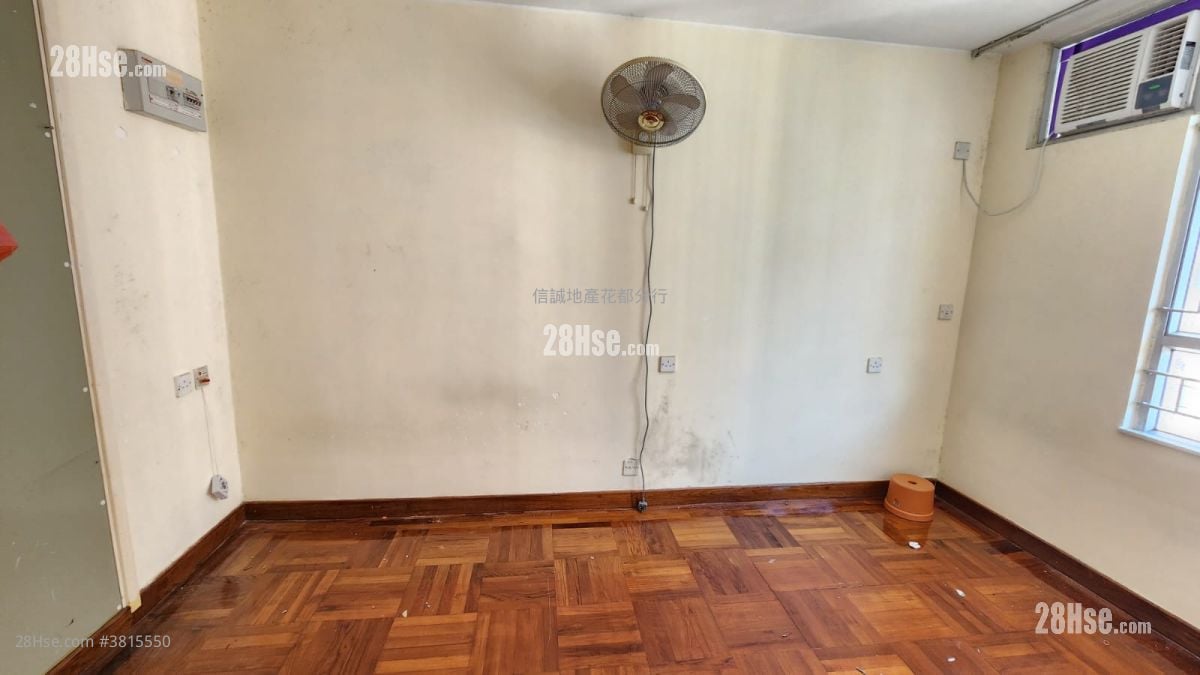 Yung Shing Court Sell Studio , 1 Bathroom 211 ft²