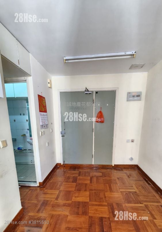 Yung Shing Court Sell Studio , 1 Bathroom 211 ft²