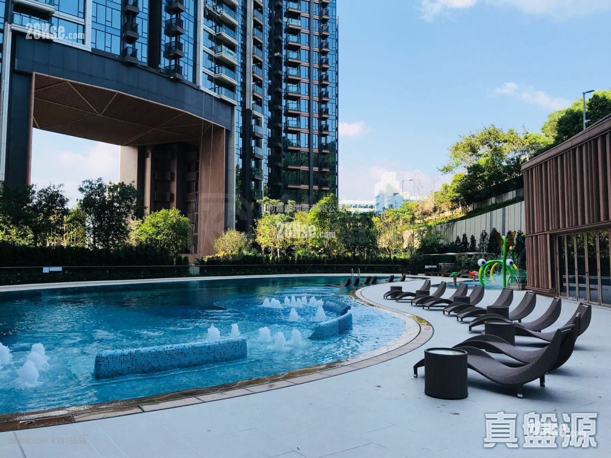 Mantin Heights Rental 3 Bedrooms , 2 Bathrooms 937 ft²