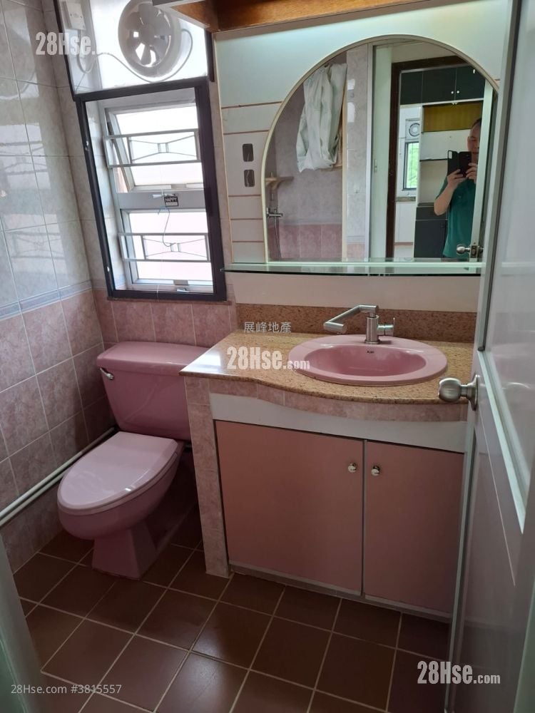 Village Rental 3 Bedrooms , 1 Bathroom 700 ft²