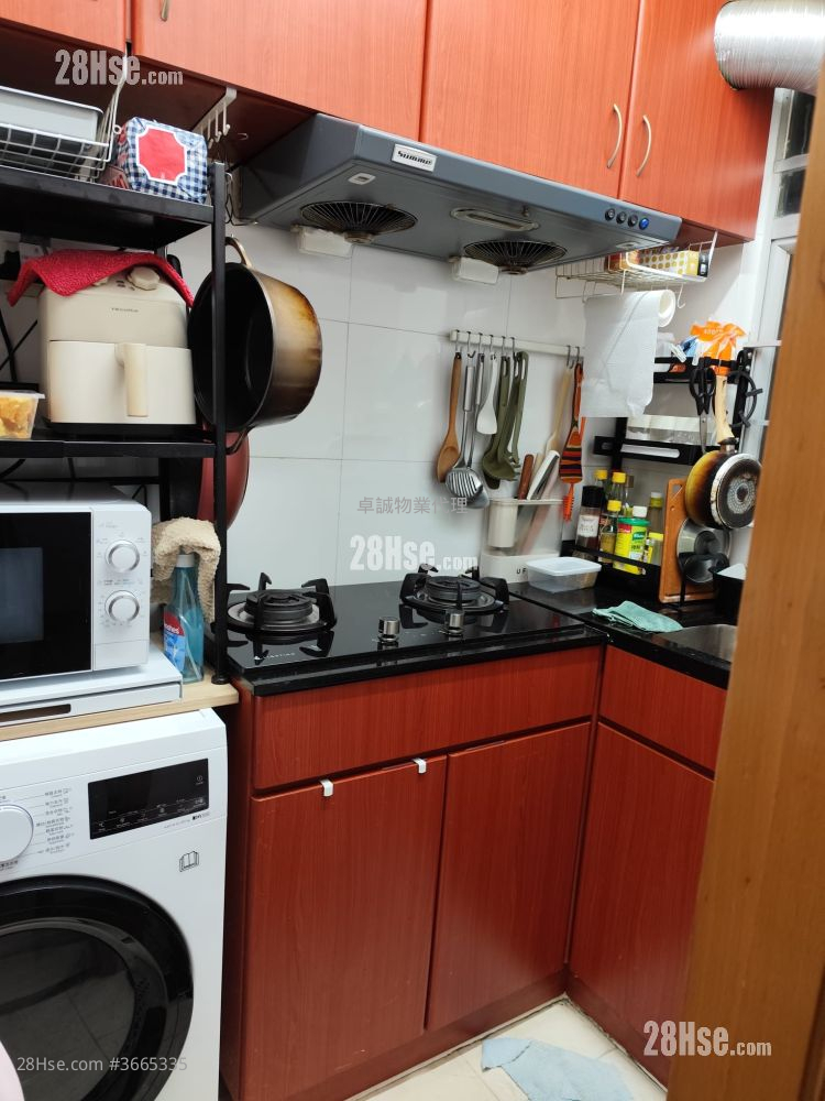 Tsuen Tak Garden Sell 2 Bedrooms , 1 Bathroom 340 ft²