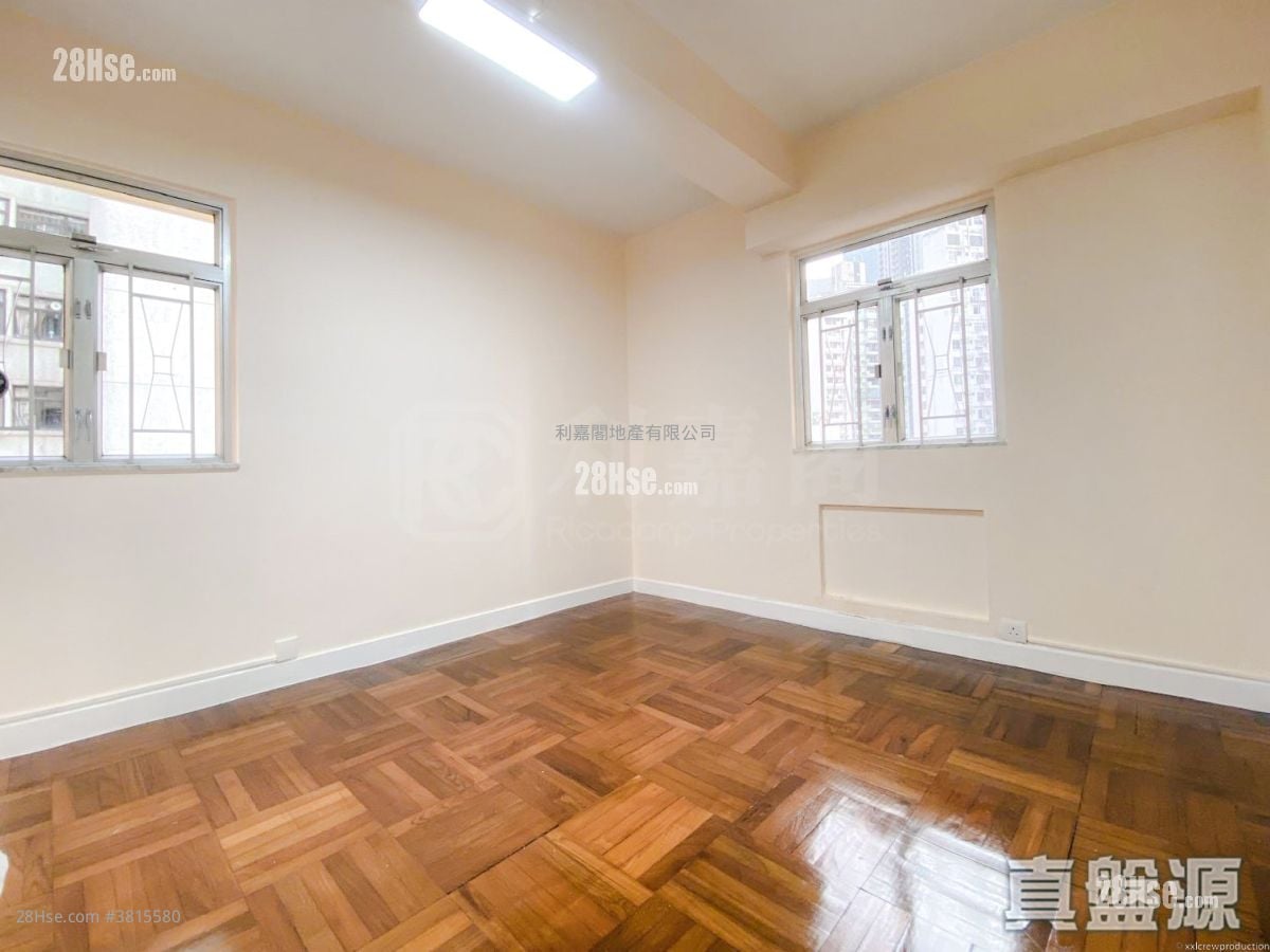 友谊大厦 售盘 3 房 , 2 浴室 783 平方尺