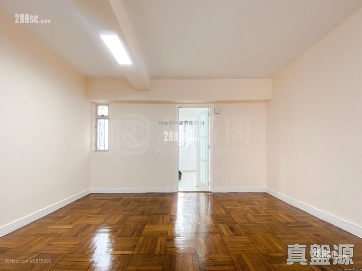 友谊大厦 售盘 3 房 , 2 浴室 783 平方尺