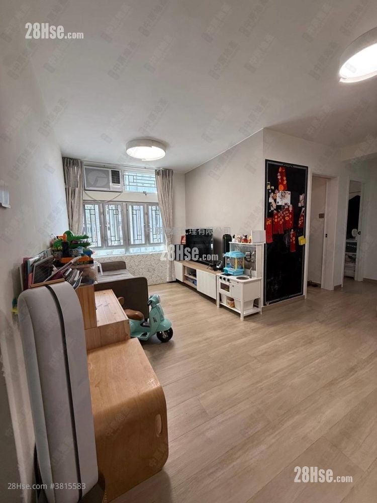 青华苑 售盘 3 房 , 1 浴室 554 平方尺