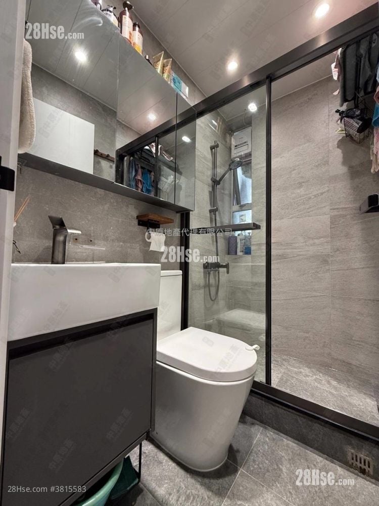 青华苑 售盘 3 房 , 1 浴室 554 平方尺