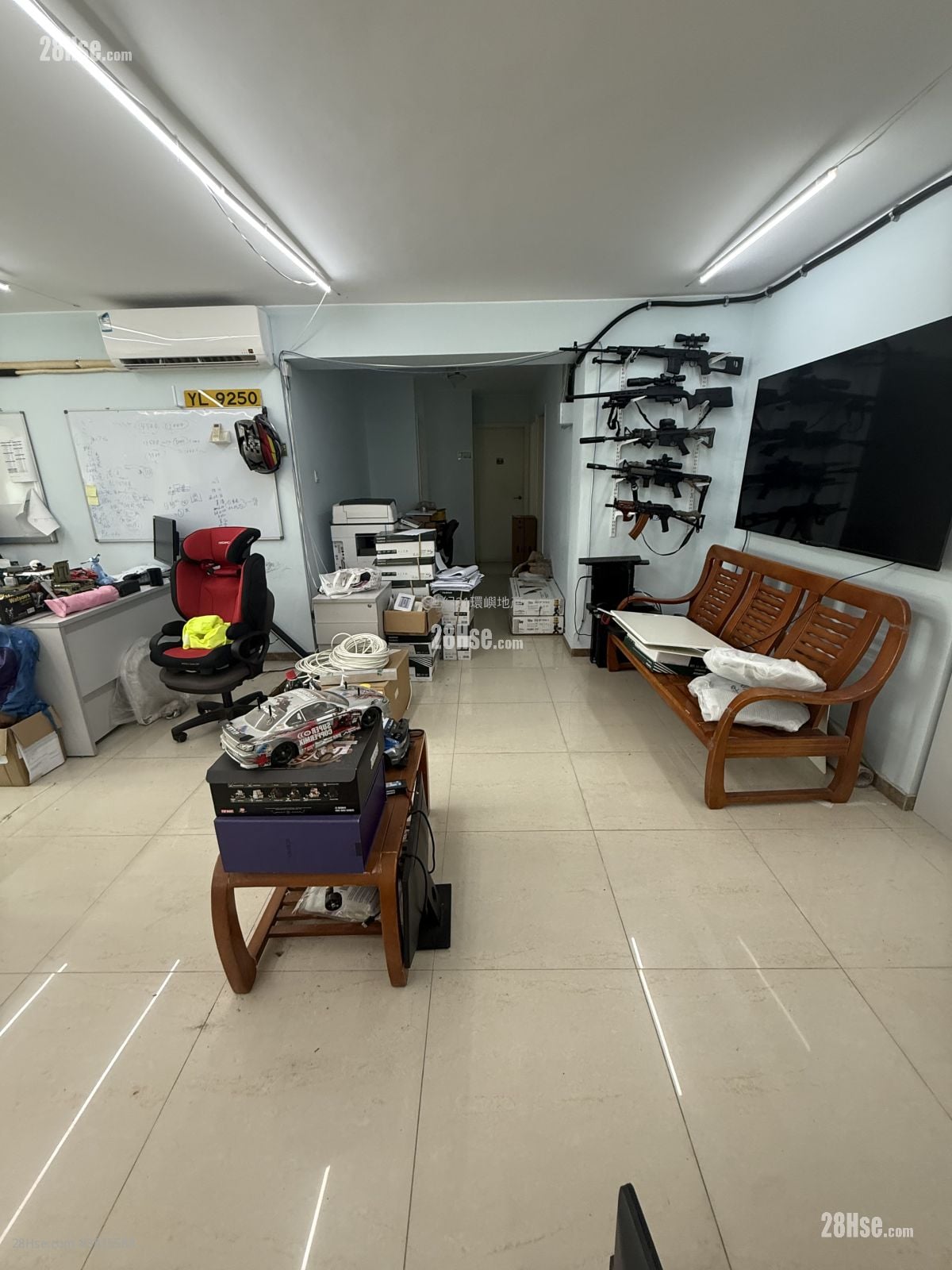 村屋 租盤 4 房 , 3 浴室 1,400 平方呎