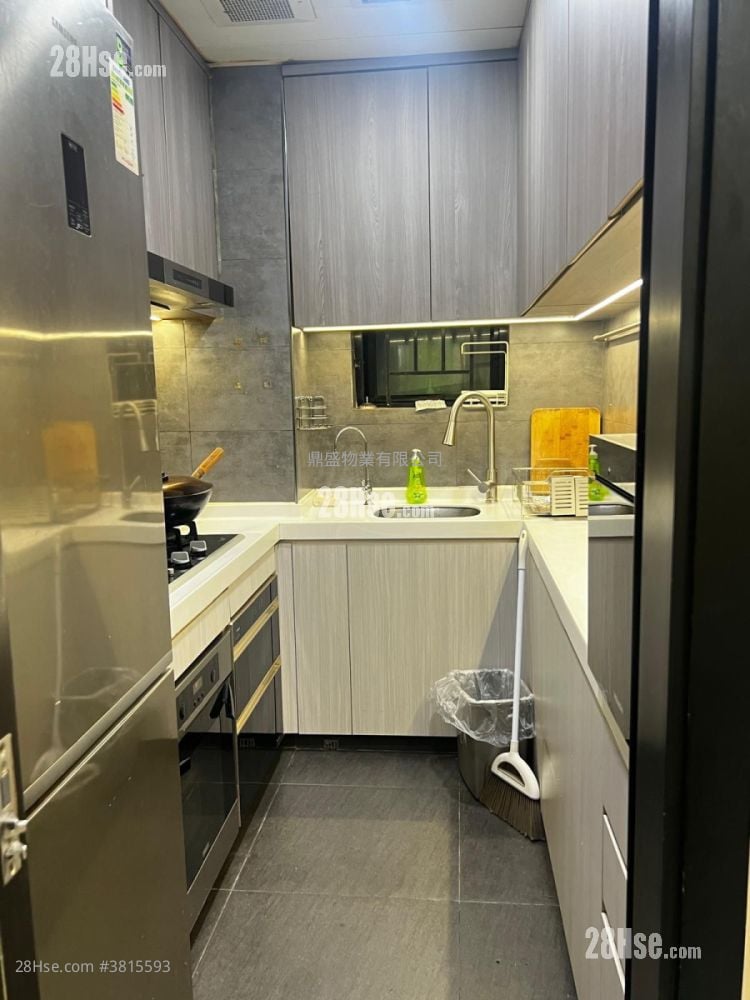 雲華大廈 租盤 4 房 , 2 浴室 657 平方呎