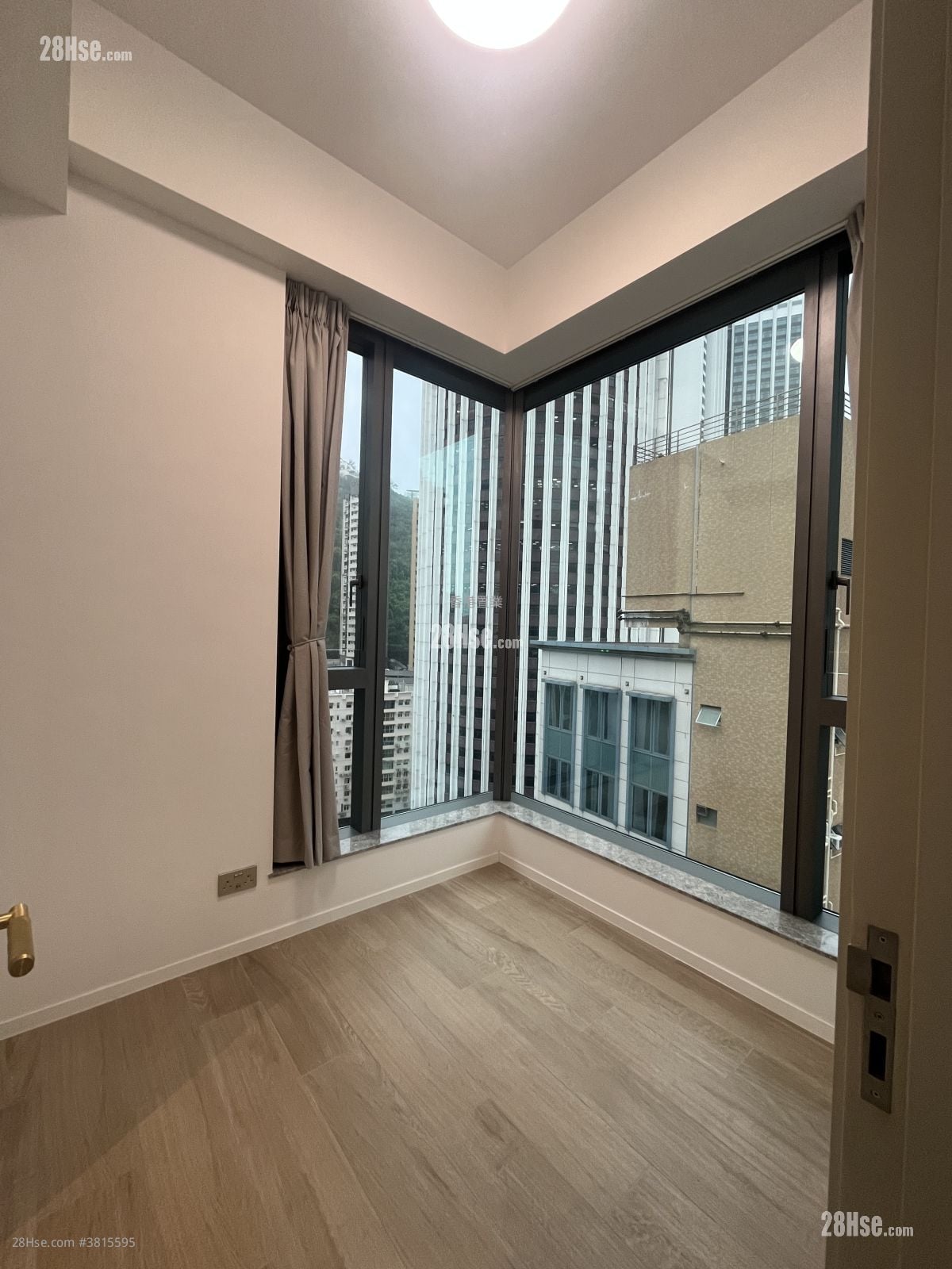 Spring Garden 租盤 1 房 , 1 浴室 292 平方呎