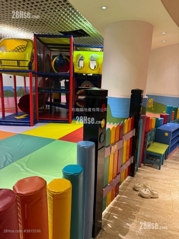 嘉皇台 租盘 3 房 , 2 浴室 1,039 平方尺