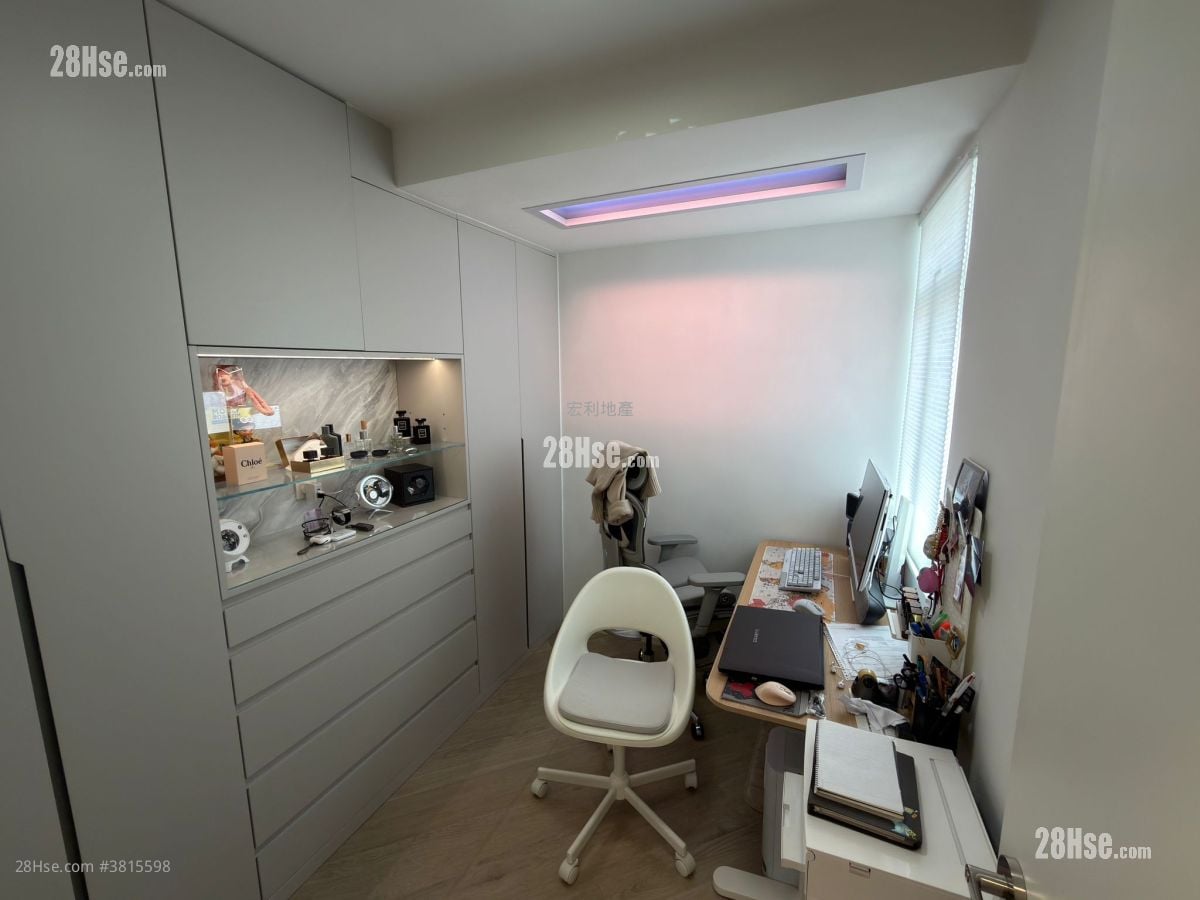 Greenwood Terrace Sell 3 Bedrooms , 1 Bathroom 646 ft²