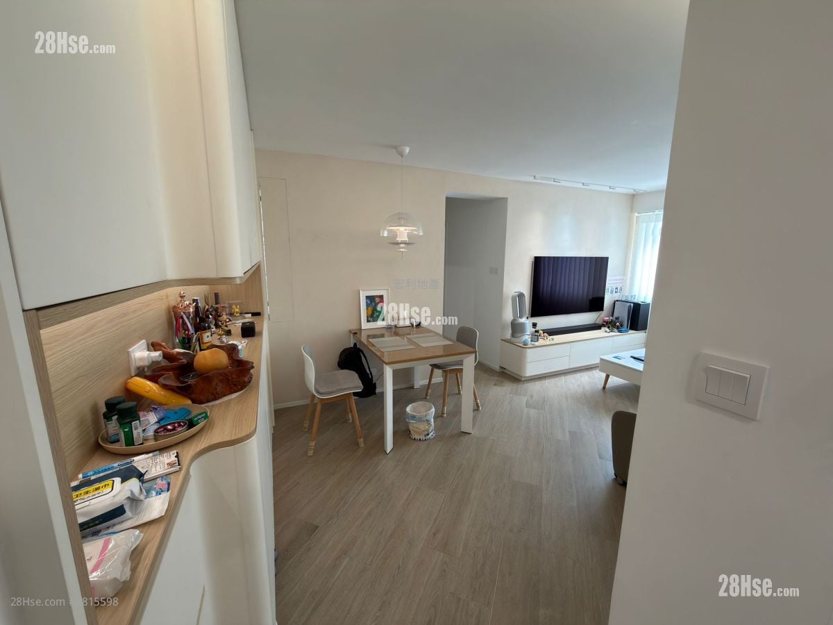 Greenwood Terrace Sell 3 Bedrooms , 1 Bathroom 646 ft²