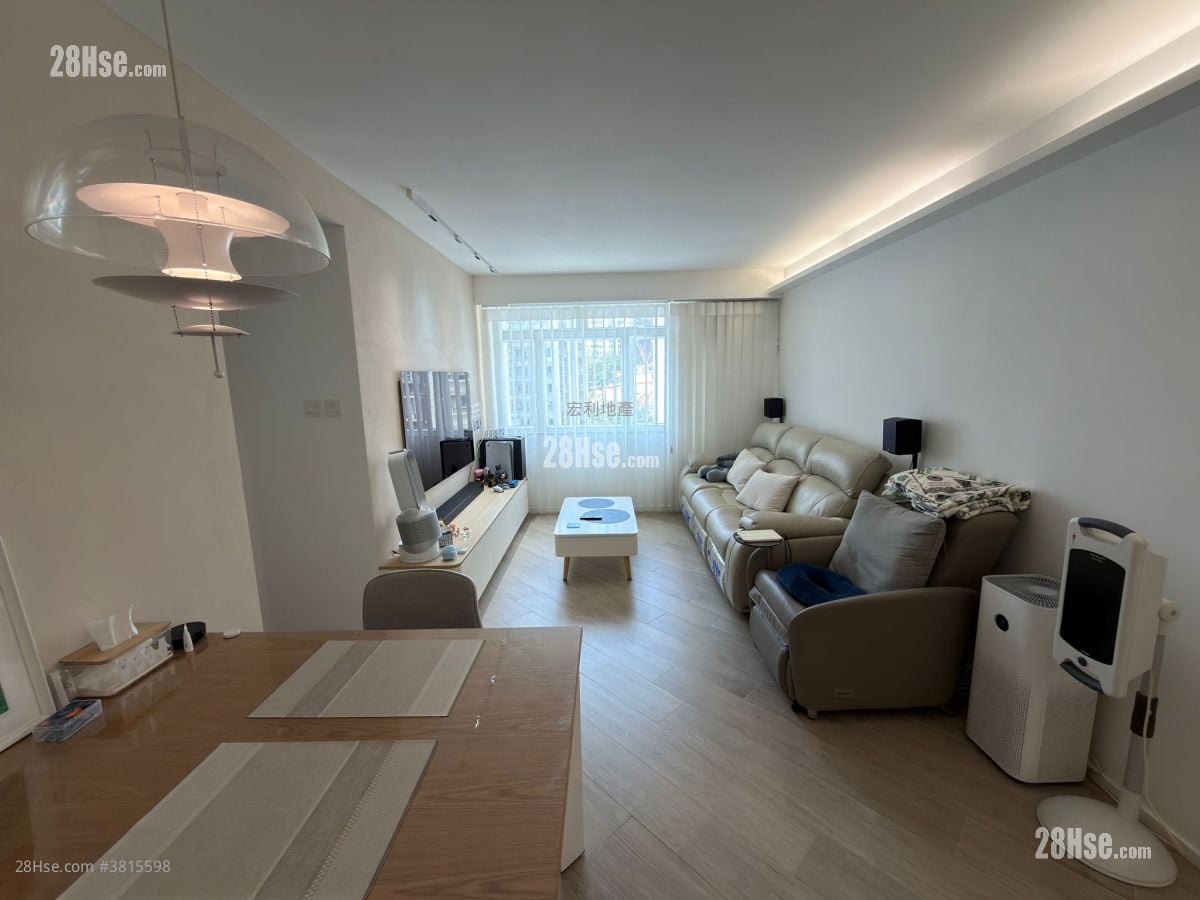 Greenwood Terrace Sell 3 Bedrooms , 1 Bathroom 646 ft²