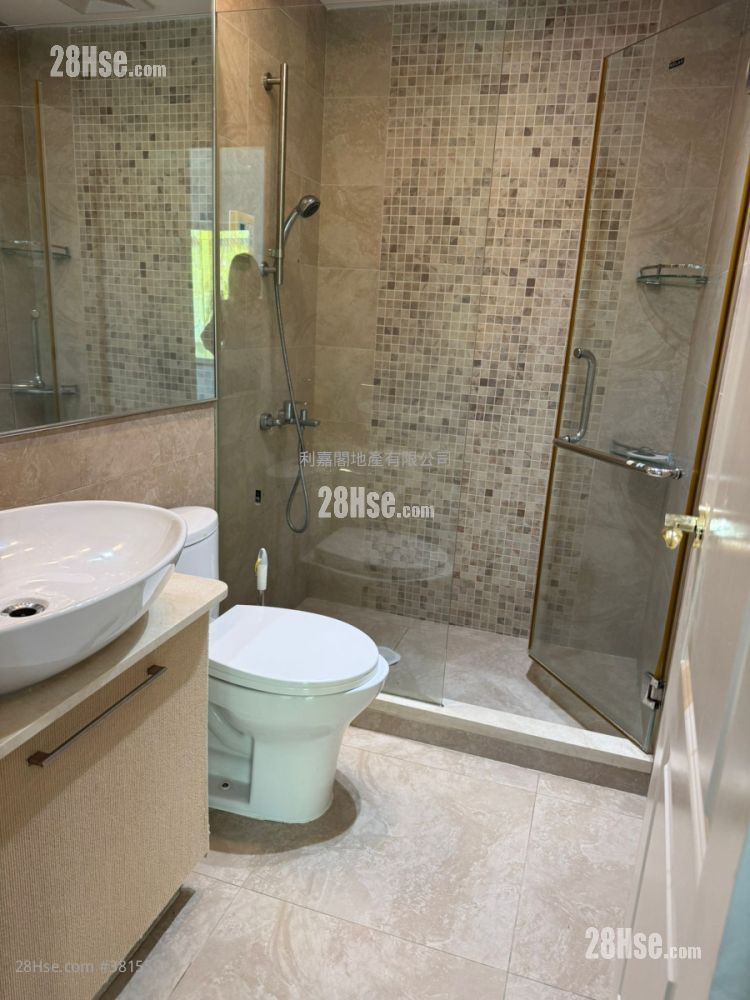 嘉皇台 租盘 3 房 , 2 浴室 1,039 平方尺