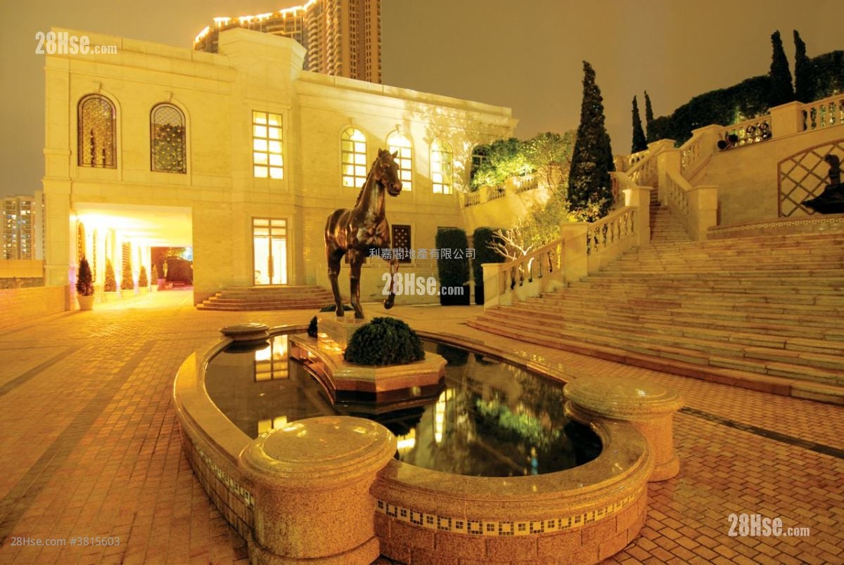 御龙山 售盘 3 房 , 2 浴室 920 平方尺