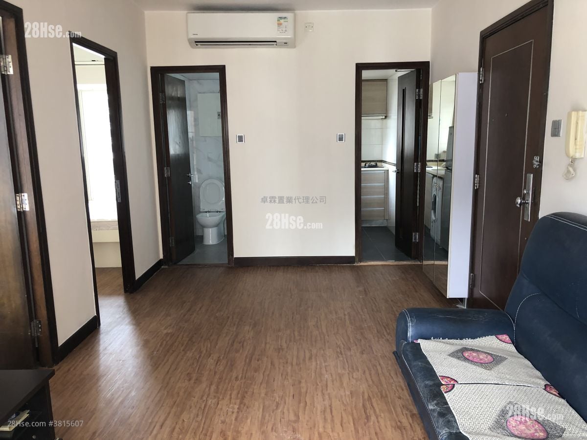 Grand Scholar Rental 2 Bedrooms , 1 Bathroom 449 ft²