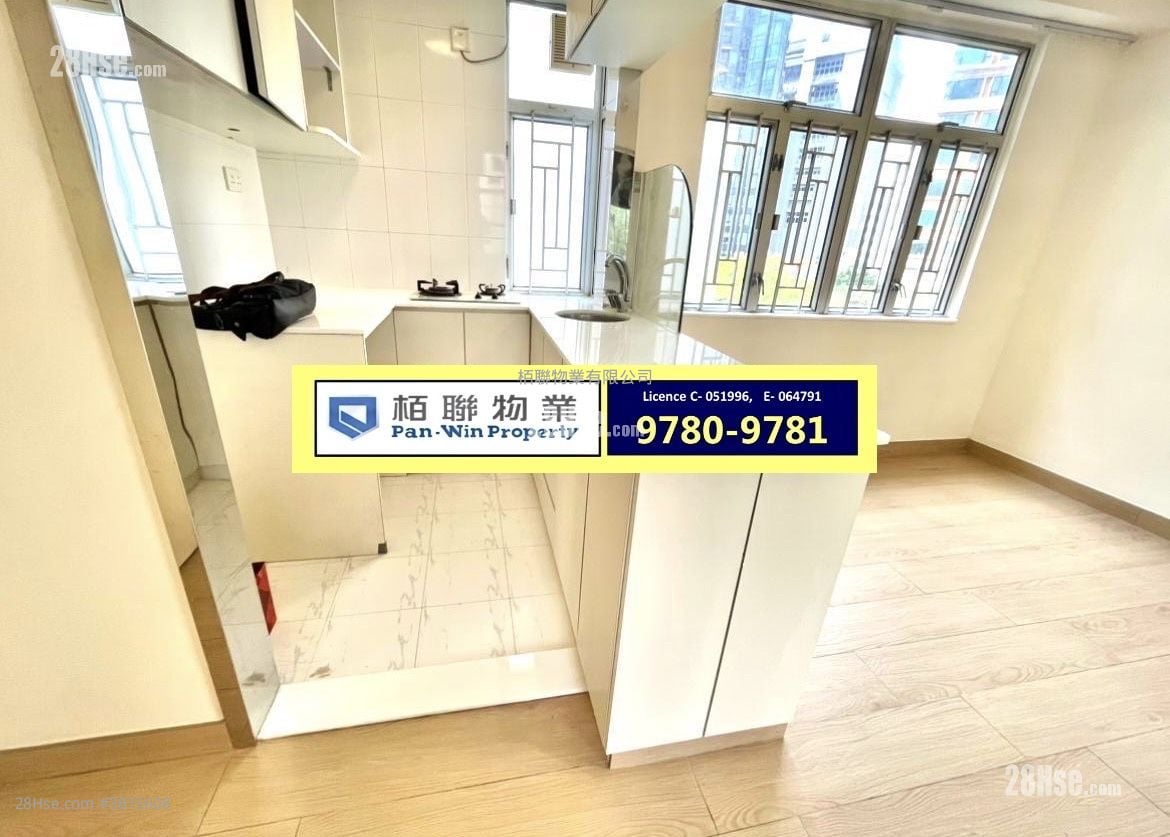 Manner Court Sell Studio , 1 Bathroom 249 ft²