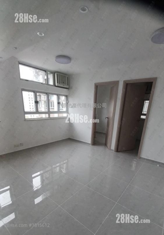 Ching Wah Court Sell 2 Bedrooms , 1 Bathroom 363 ft²