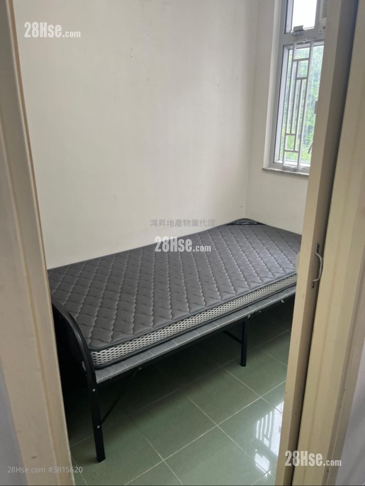 Golden Mansion Rental 2 Bedrooms , 1 Bathroom 264 ft²