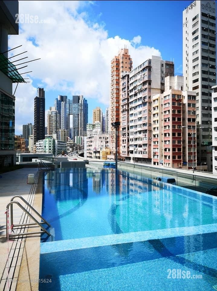 City Hub Sell 2 Bedrooms , 1 Bathroom 536 ft²